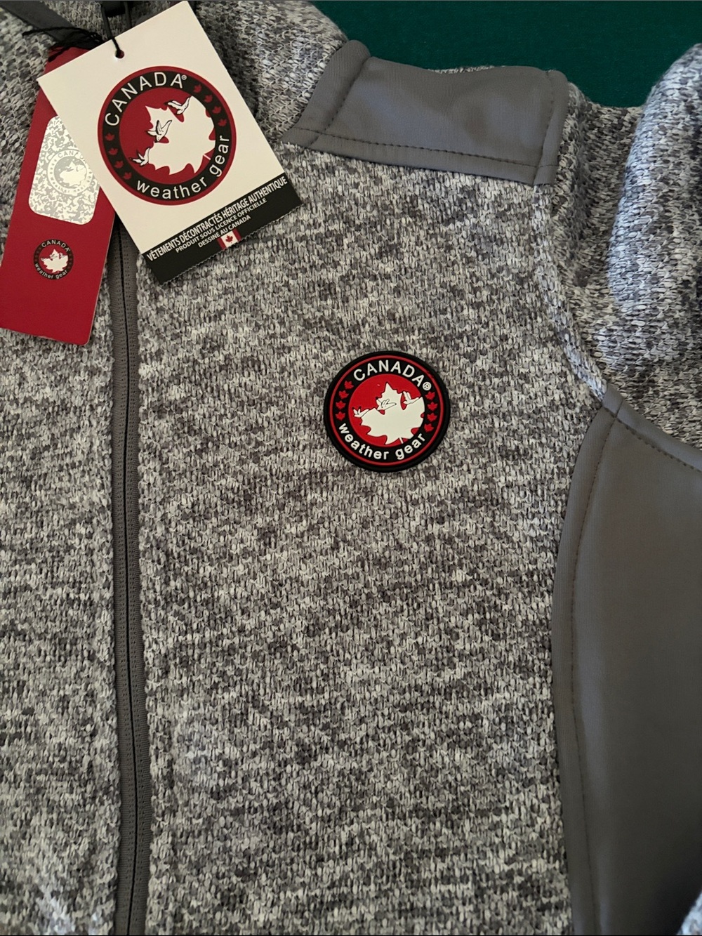 ✨ BRAND NEW WITH TAGS ✨
Canada Weather Gear Knit Fleece Full-Zip Hybrid Jacket. - Picture 3 of 7